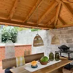 Ana With Private Pool Apartamento *