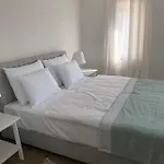 Ana With Private Pool Apartamento Otok (Split-Dalmatia)