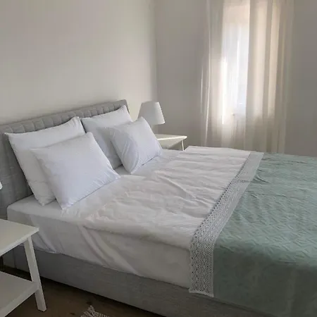 Ana With Private Pool Lägenhet Otok (Split-Dalmatia)