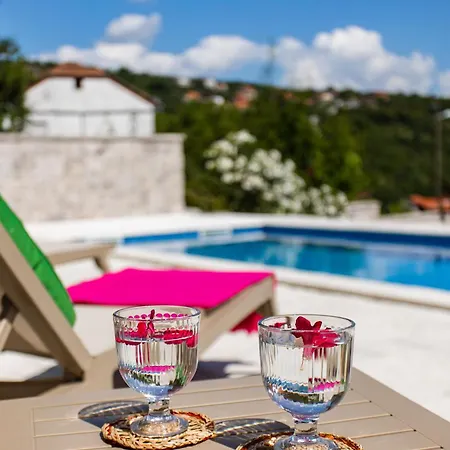 Ana With Private Pool Appartement