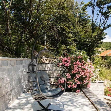 Lägenhet Ana With Private Pool Otok (Split-Dalmatia)