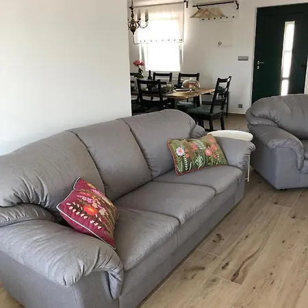 Ana With Private Pool Apartman