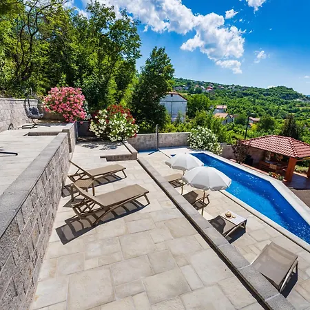 Ana With Private Pool * Otok (Split-Dalmatia)